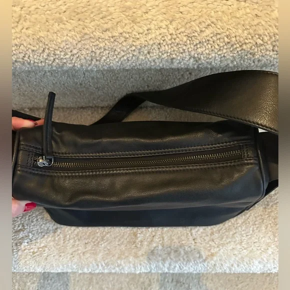 NWT Free People Arm Candy Shoulder Bag - Black - Picture 5 of 14